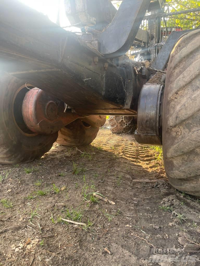Valmet 890,2 Форуардери