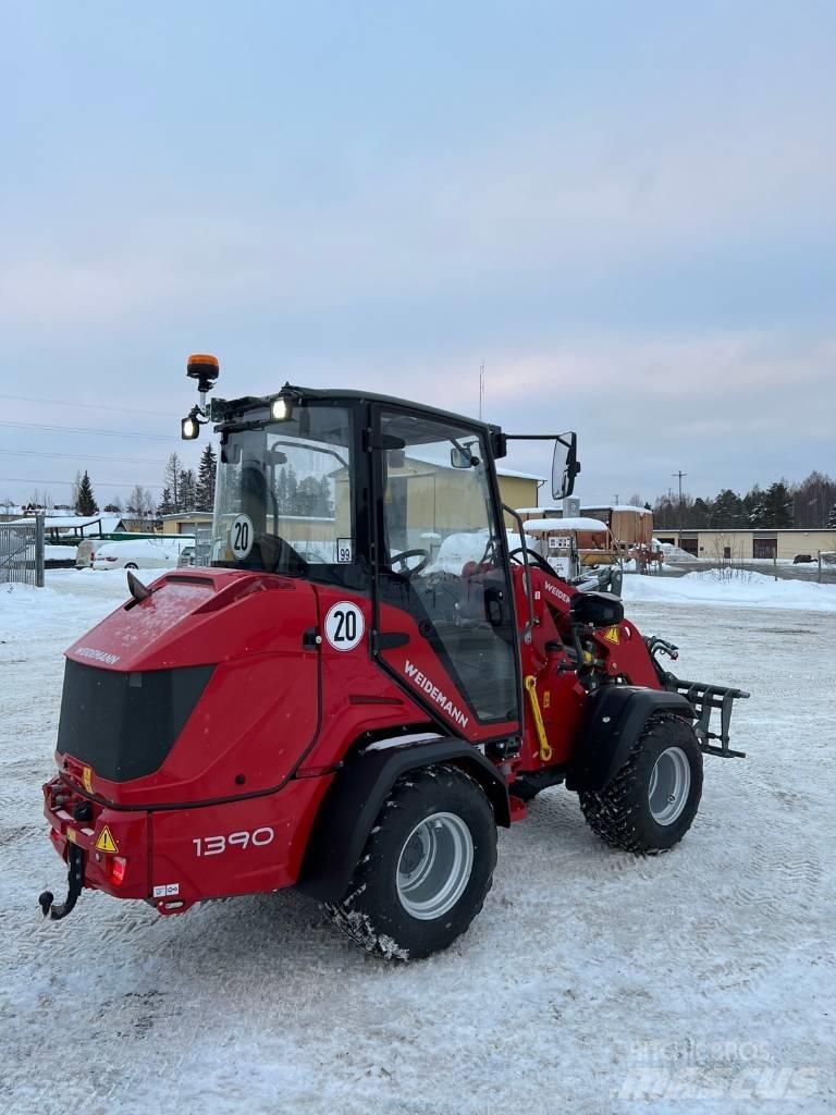 Weidemann 1390 Колесни товарачи