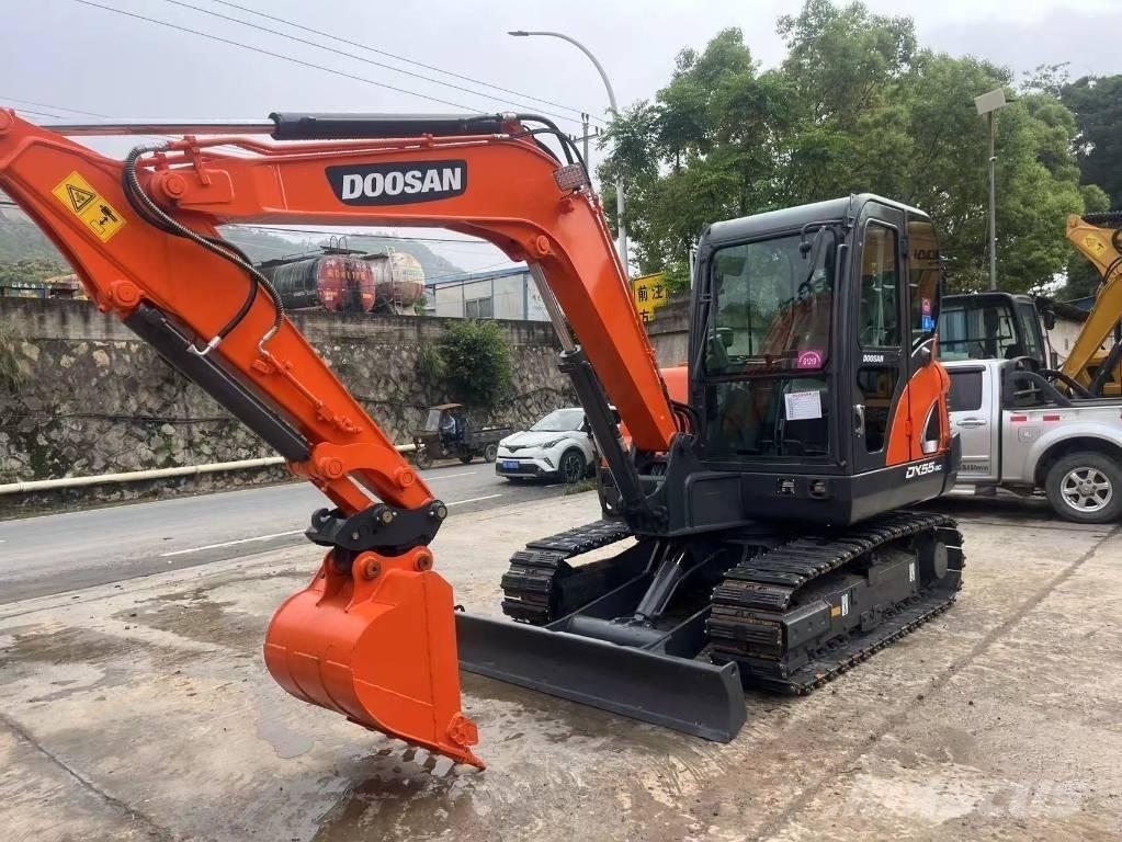 Doosan DX55-9C Мини екскаватори < 7 т