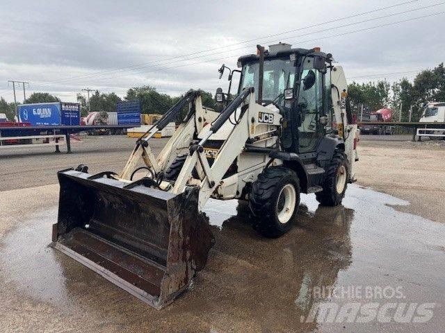 JCB 3CX Compact Товарач със заден ексватор
