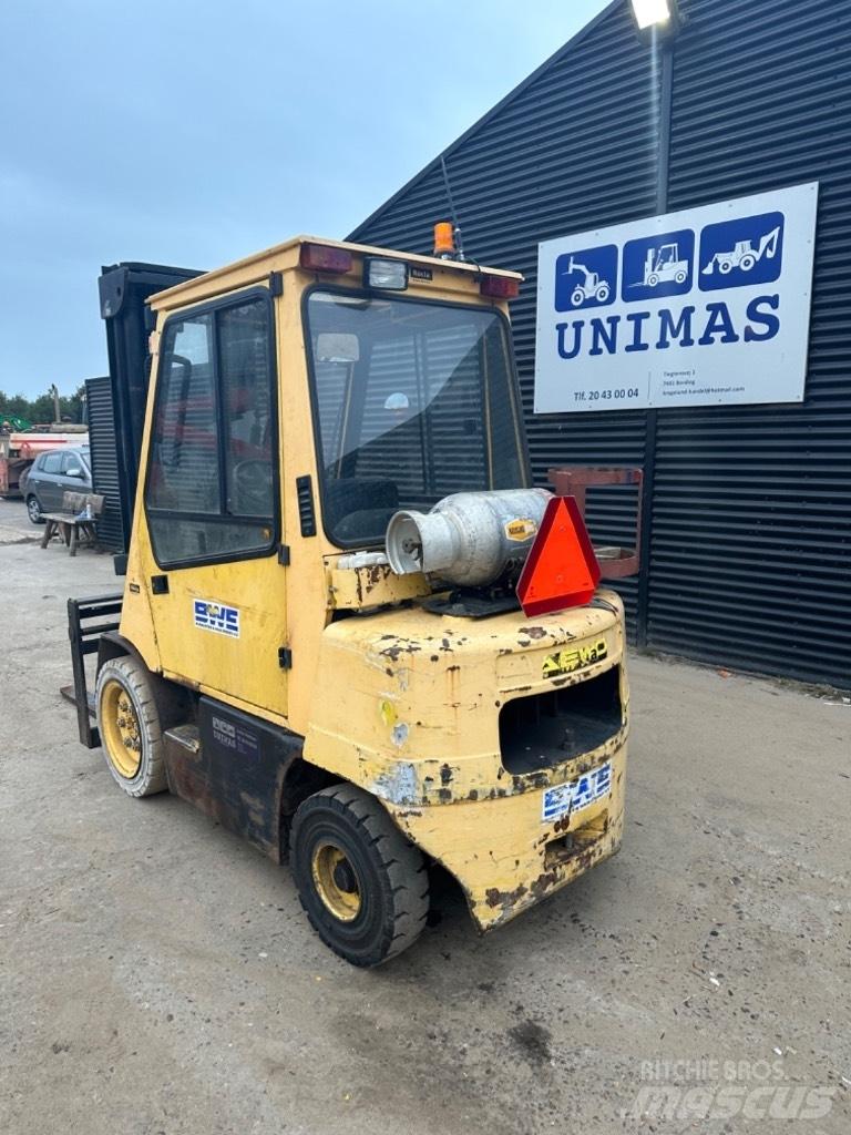 Daewoo G30E Камиони с АГУ