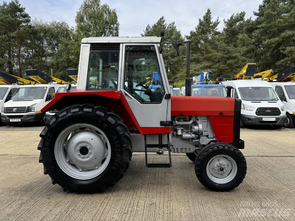 Massey Ferguson 690 Трактори