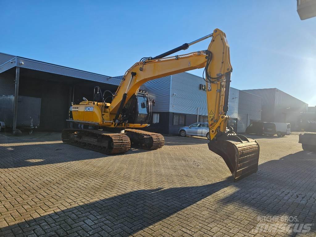 JCB JS 220 LC Верижен екскаватор