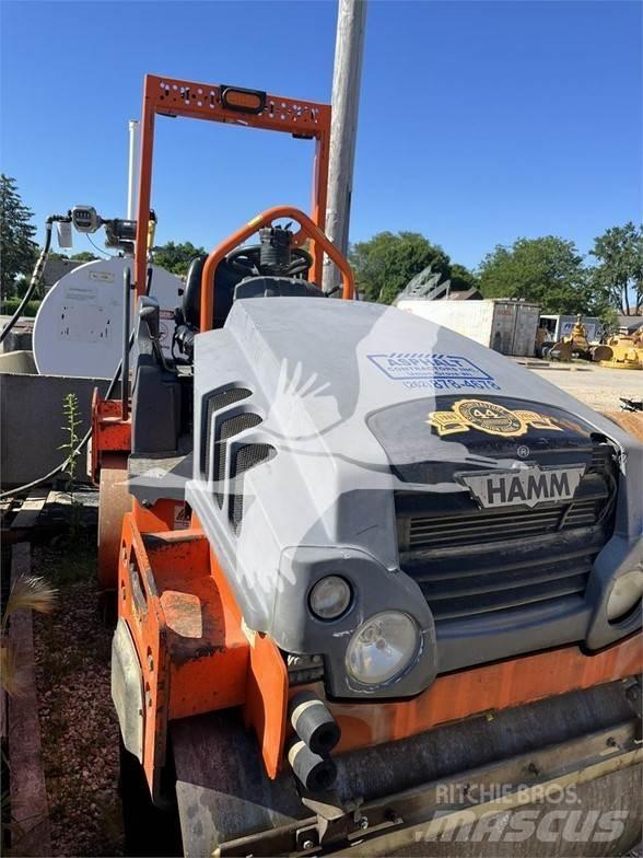 Hamm HD12VV Еднобарабанни ролки
