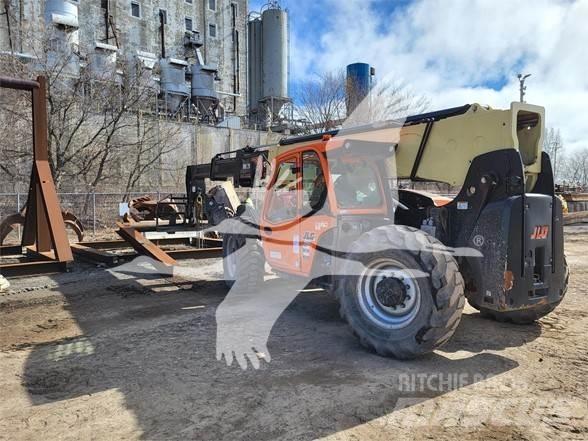 JLG 1255 Телескопични товарачи