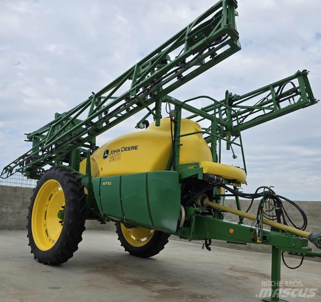 John Deere M 732 Прикачни пръскачки
