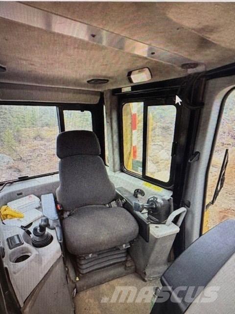 CAT D 6 T Верижни булдозери
