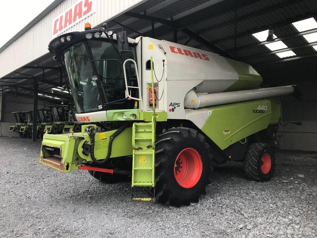 CLAAS Tucano 440 Комбайни