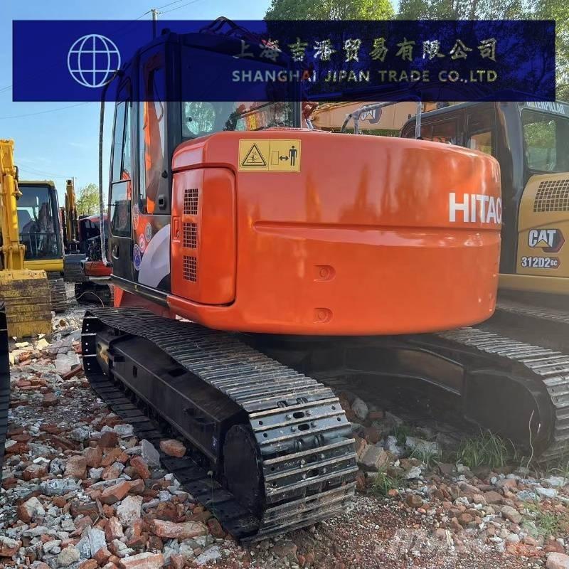 Hitachi ZX 135 Средни екскаватори 7т - 12т