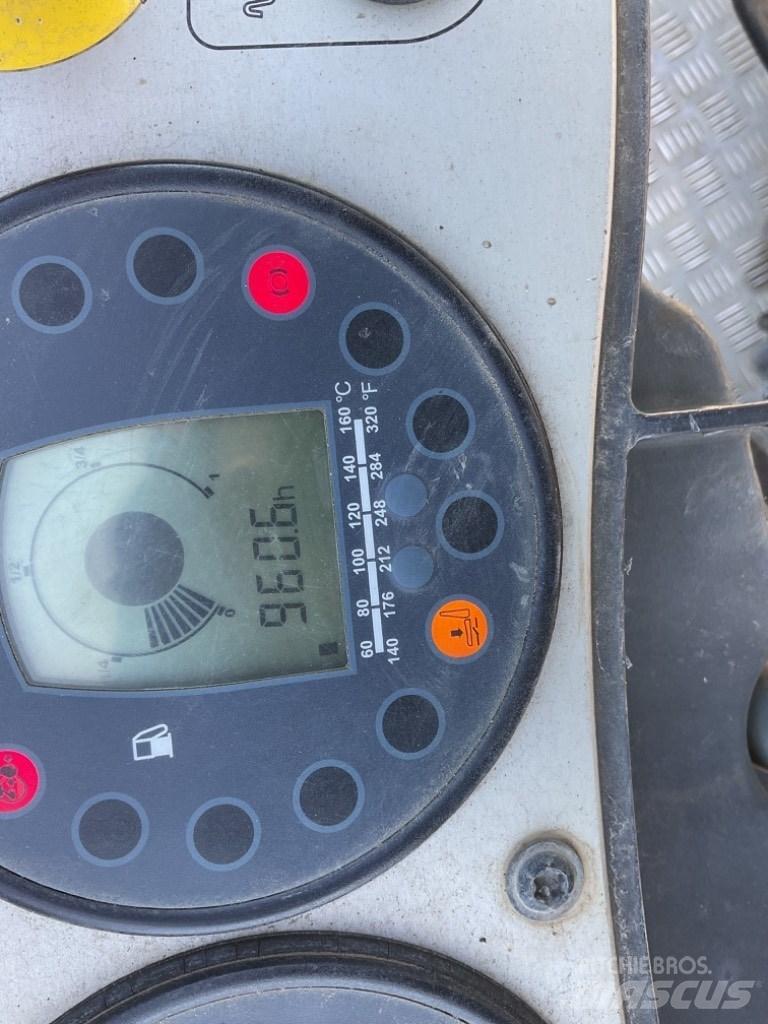 Bomag BW 138 AD-5 Двойни барабанни ролки
