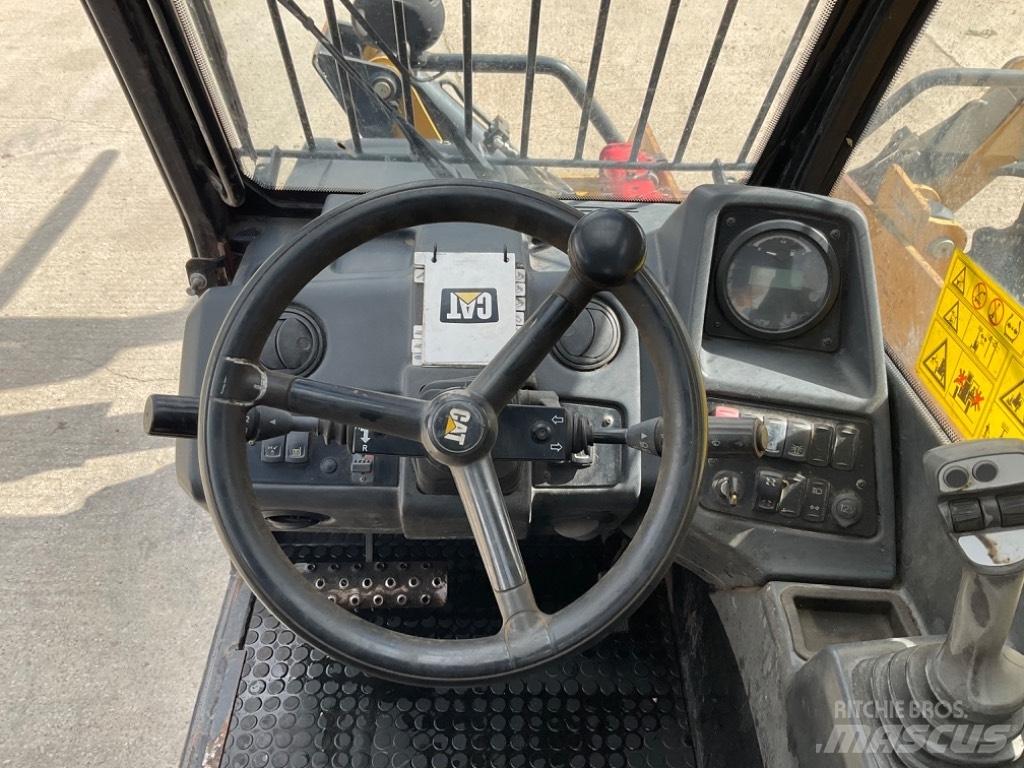 CAT TH 414 Телескопични товарачи