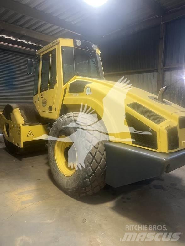 Bomag BW213D-4 Еднобарабанни ролки
