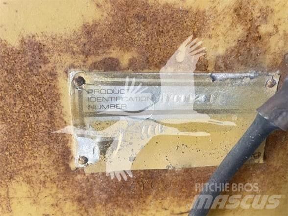 CAT 777B Дъмпери/моторни превозни средства