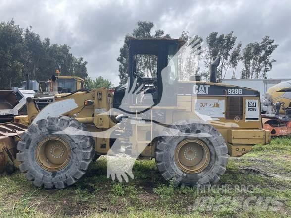CAT 928G Колесни товарачи