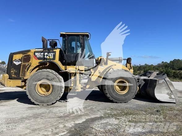 CAT 966M Колесни товарачи