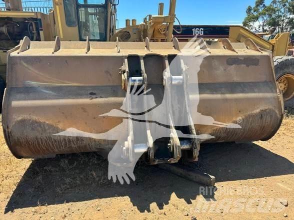 CAT 988H Колесни товарачи