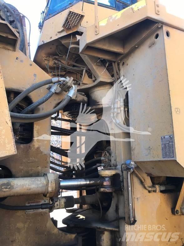 CAT 992G Колесни товарачи