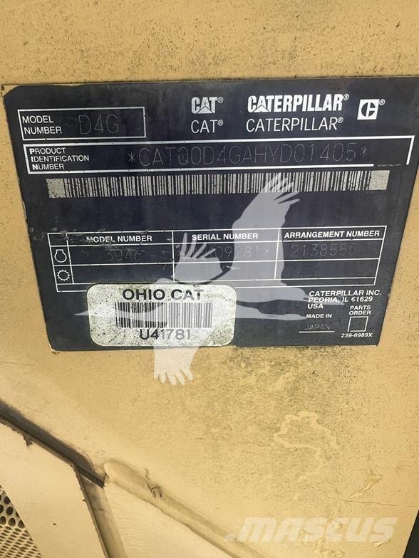 CAT D4G XL Верижни булдозери
