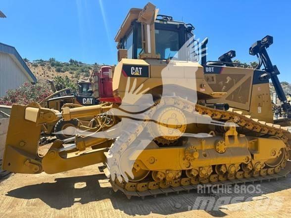 CAT D8T Верижни булдозери
