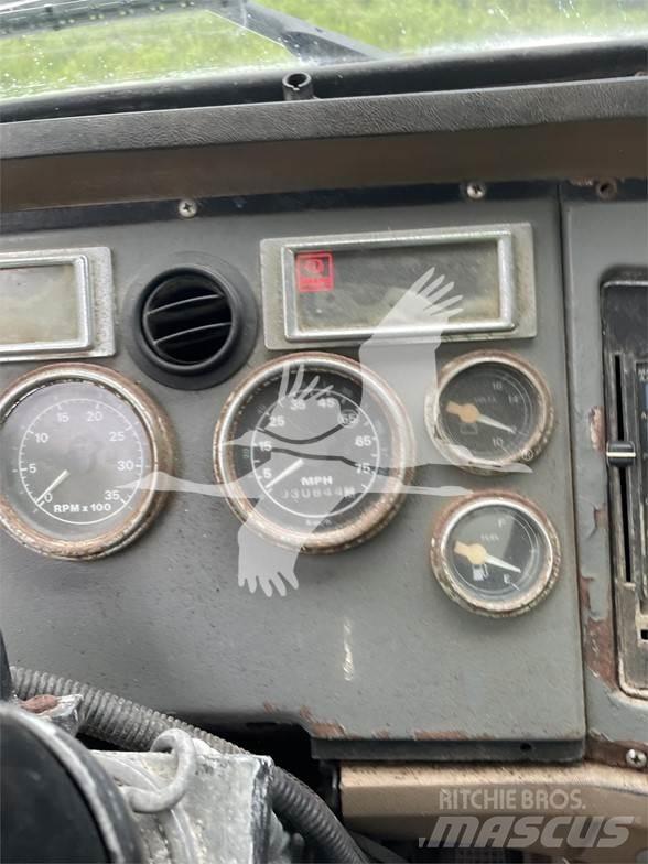 Ford 8000 Цистерни за вода
