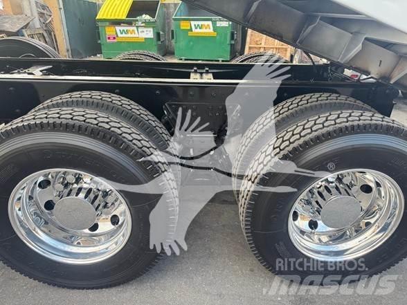 Kenworth T680 Самосвал