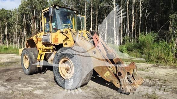 Volvo L120E Колесни товарачи