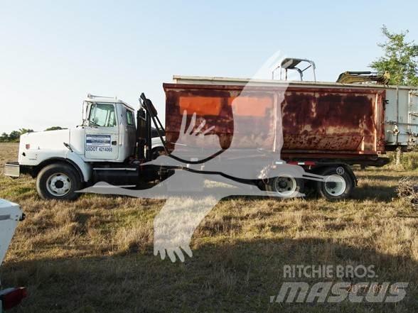 Volvo WG64 Цистерни за вода
