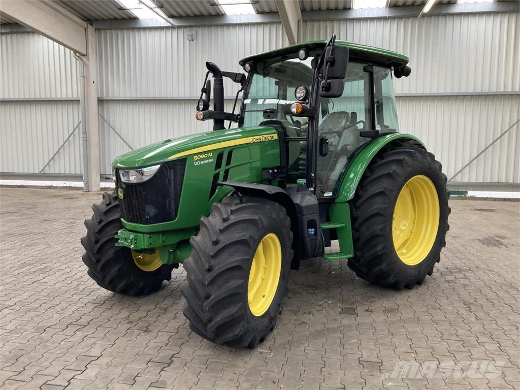 John Deere 5090M Трактори