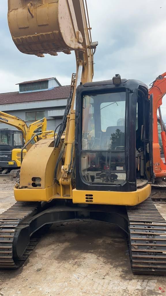 CAT 308C Средни екскаватори 7т - 12т