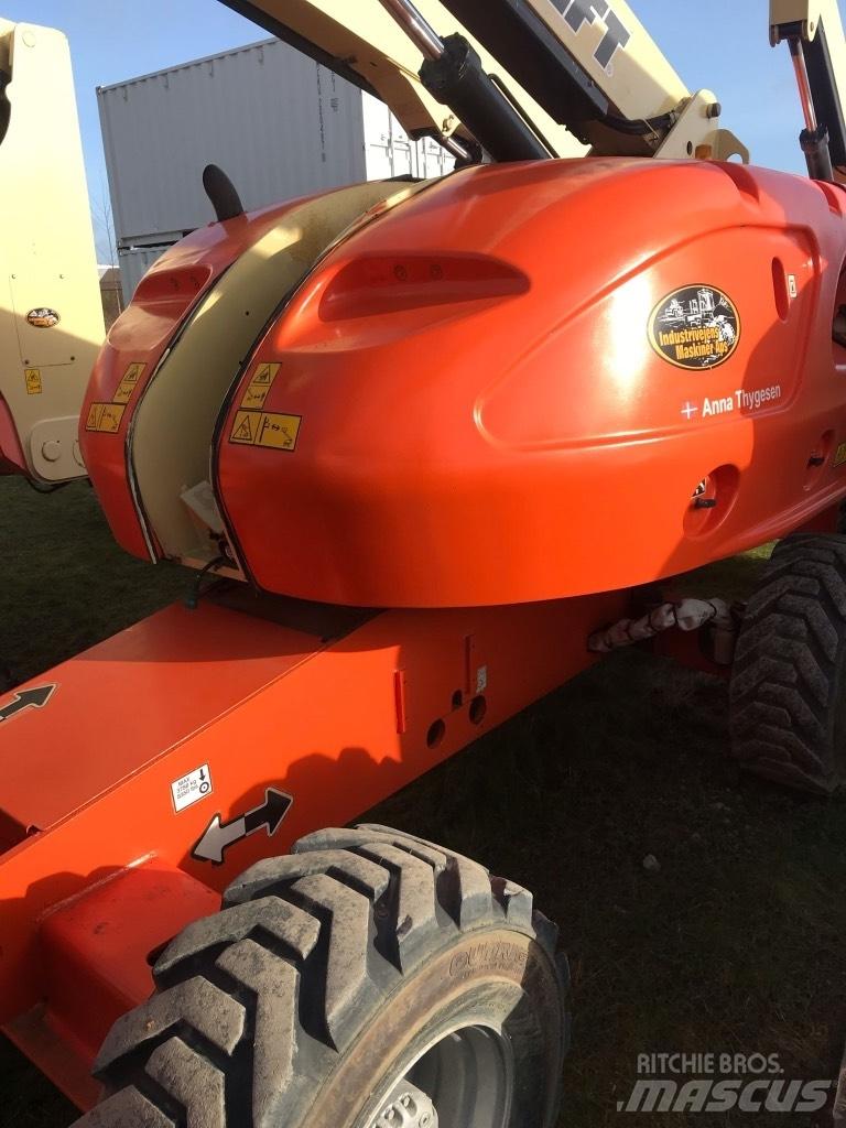 JLG 460 SJ Телескопични повдигачи
