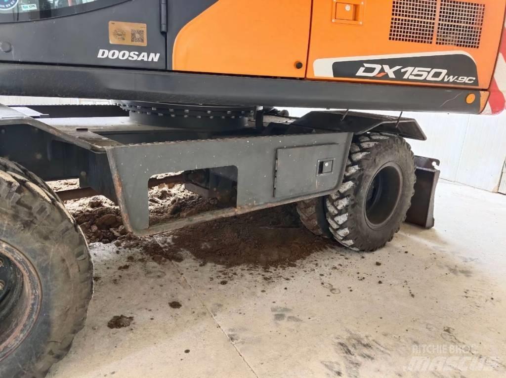 Doosan DX 150W-9C Колесни екскаватори