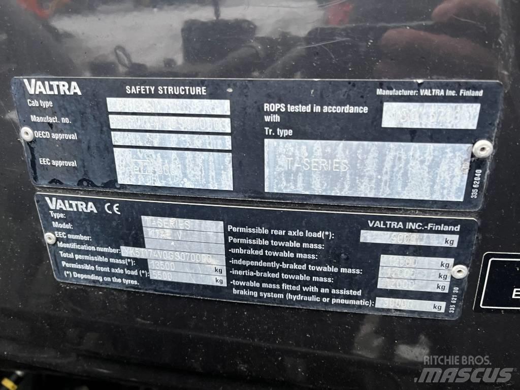 Valtra T 174 Трактори