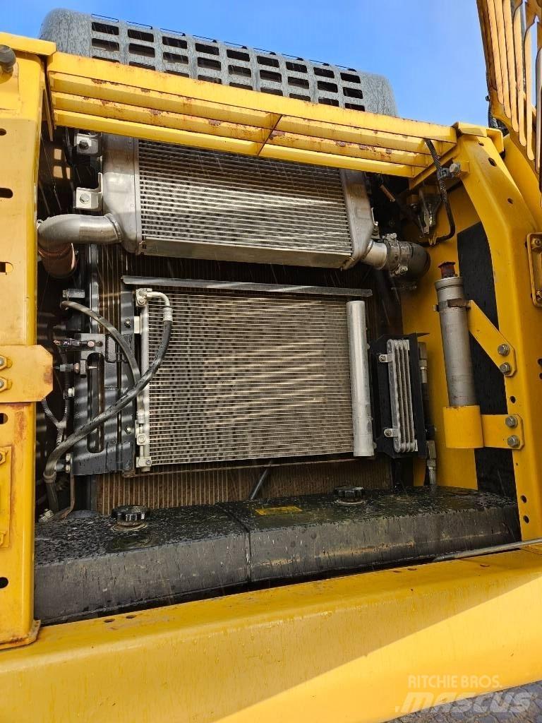 Komatsu PC210LC-11 Верижен екскаватор