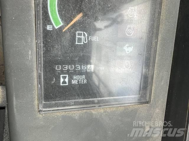 Takeuchi TB 23 R Мини екскаватори < 7 т