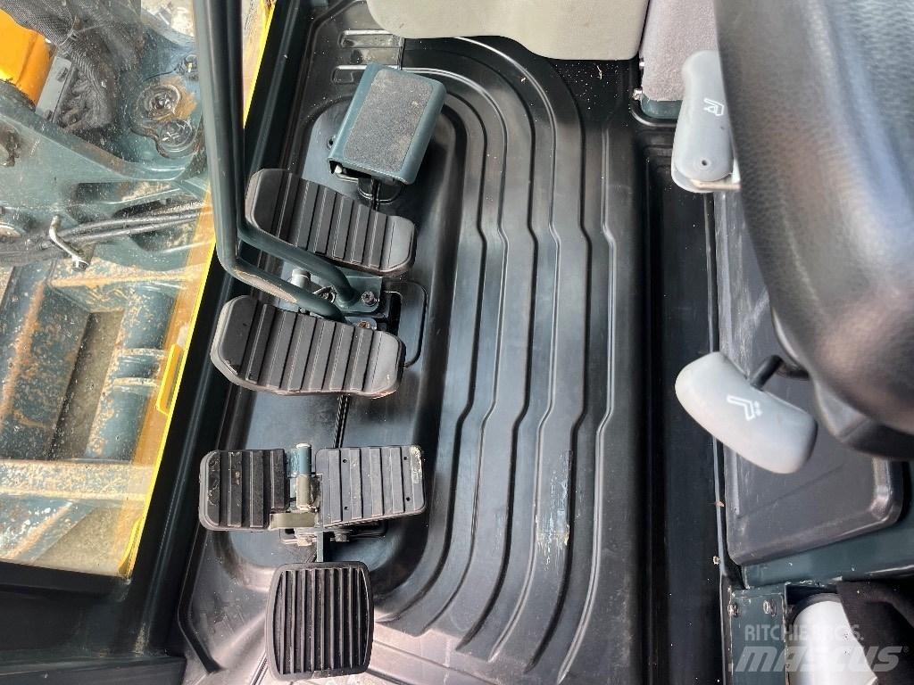 Hyundai R30 Z-9AK Мини екскаватори < 7 т