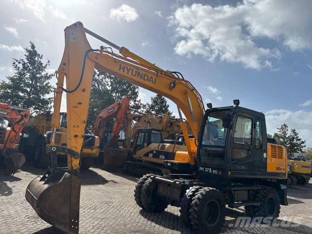 Hyundai 140W-7A Колесни екскаватори
