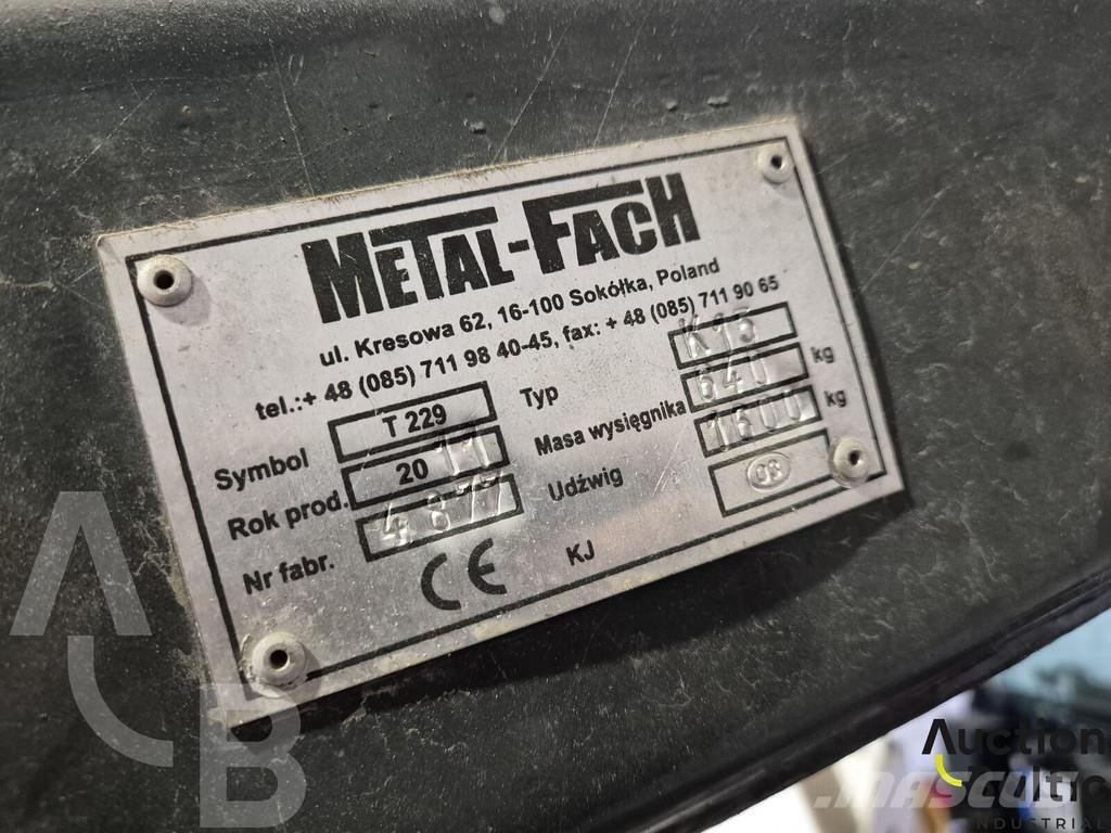 Metal-Fach K15 Челни товарачи и багери