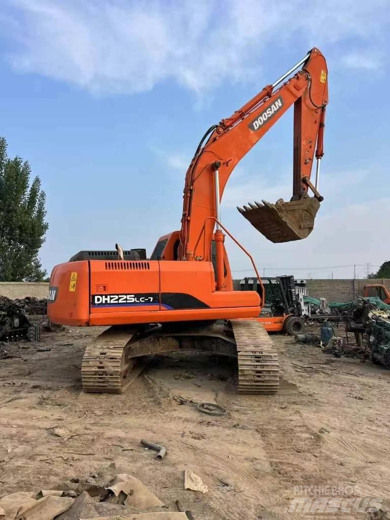 Doosan DH 225 LC-7 Верижен екскаватор