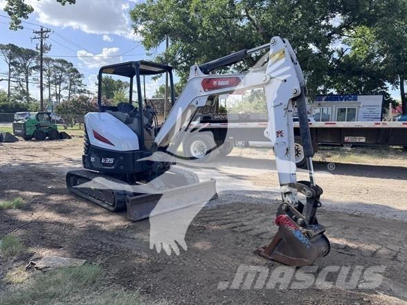 Bobcat E35i Мини екскаватори < 7 т