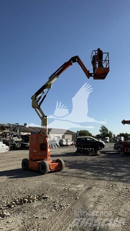 JLG E300AJP Съчленени стрелови подемници