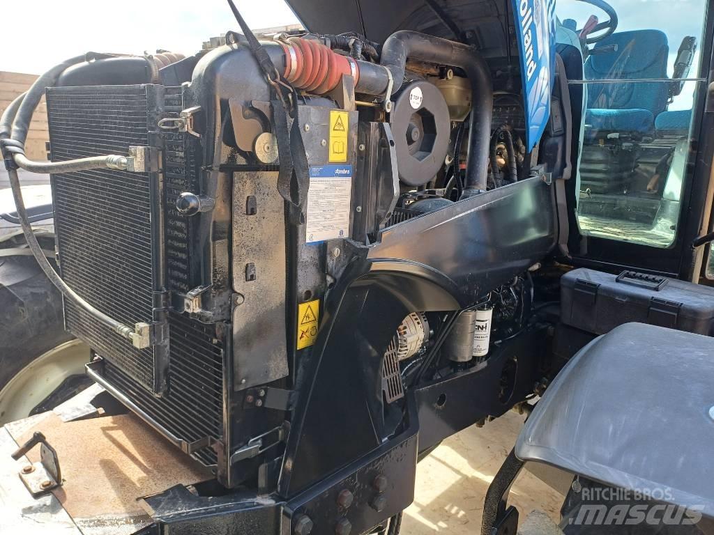 New Holland T7030AC Трактори
