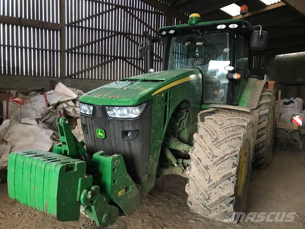 John Deere 8260 R Трактори