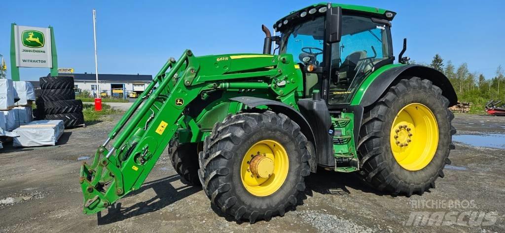 John Deere 6215R Трактори