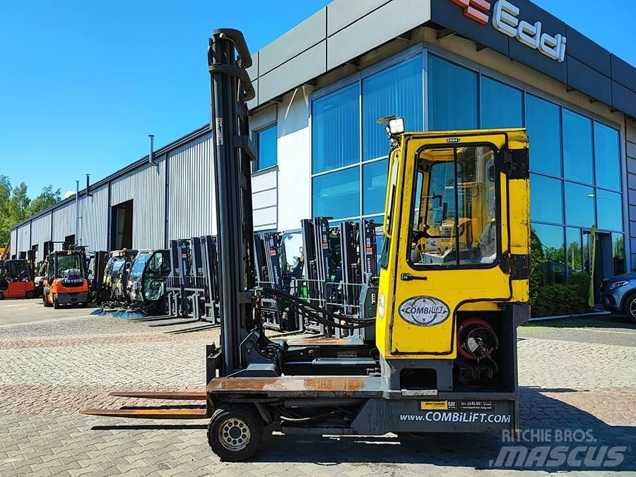 Combilift C4000 Повдигач с движение в 4 посоки