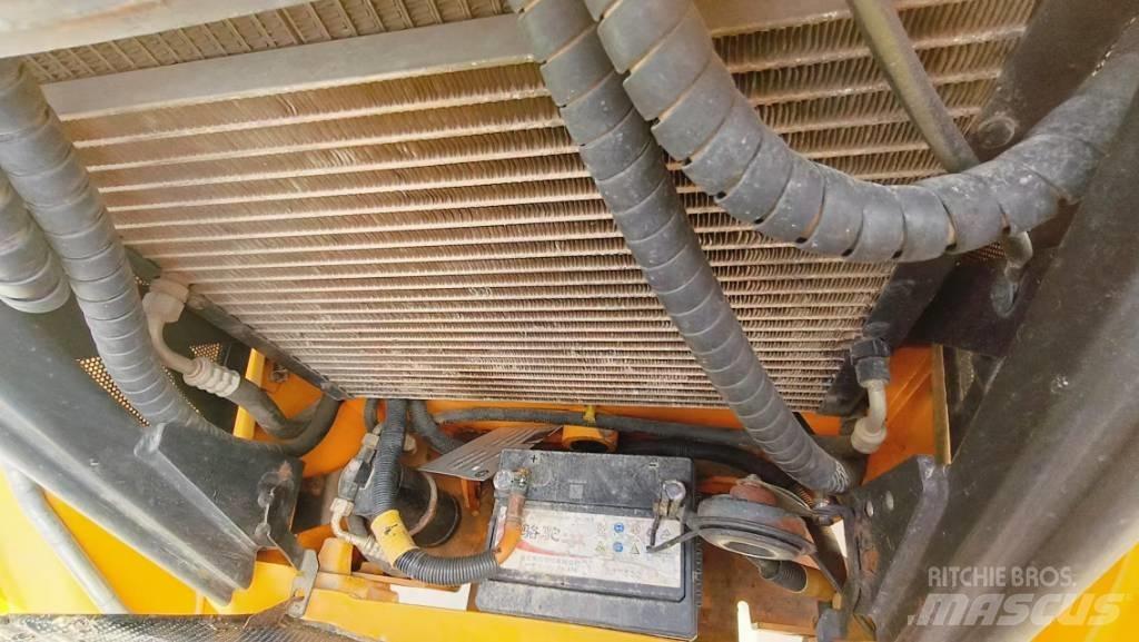 JCB 3 CX Товарач със заден ексватор
