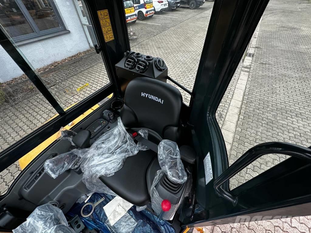 Hyundai R35Z 9A Мини екскаватори < 7 т