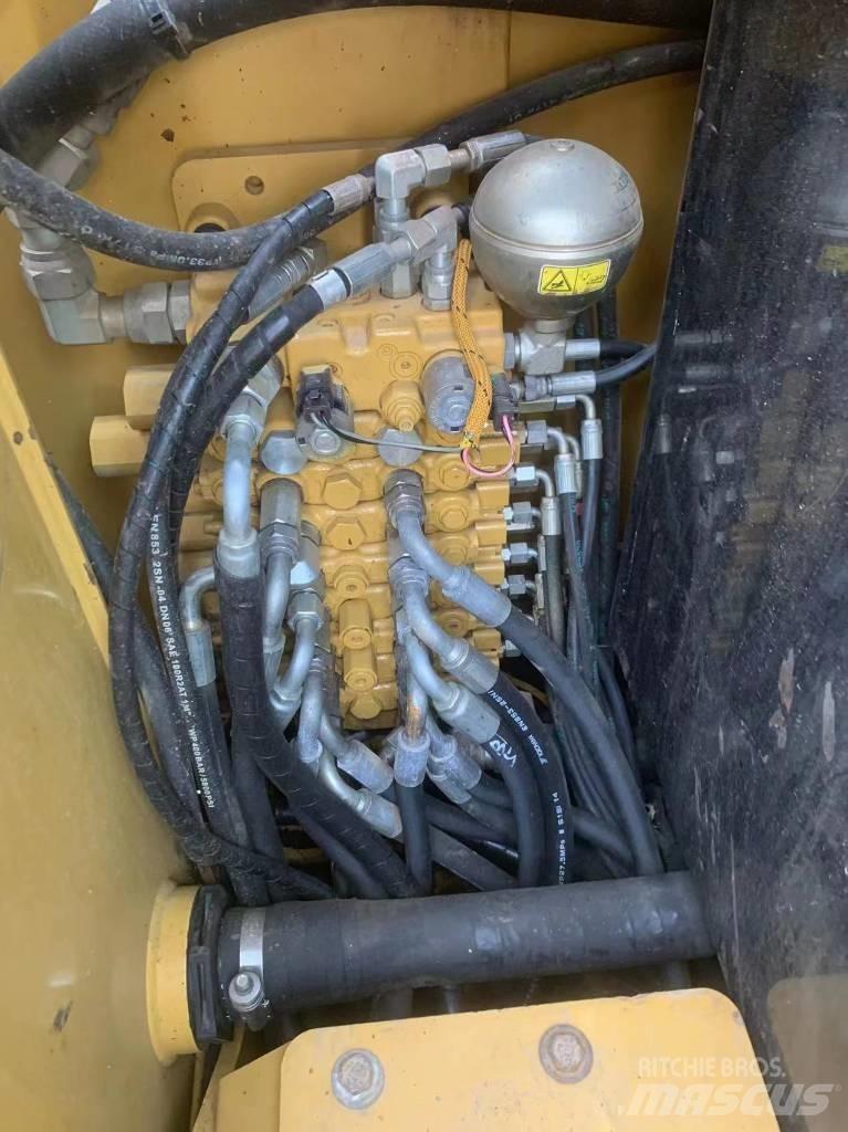 CAT 306E2 Верижен екскаватор