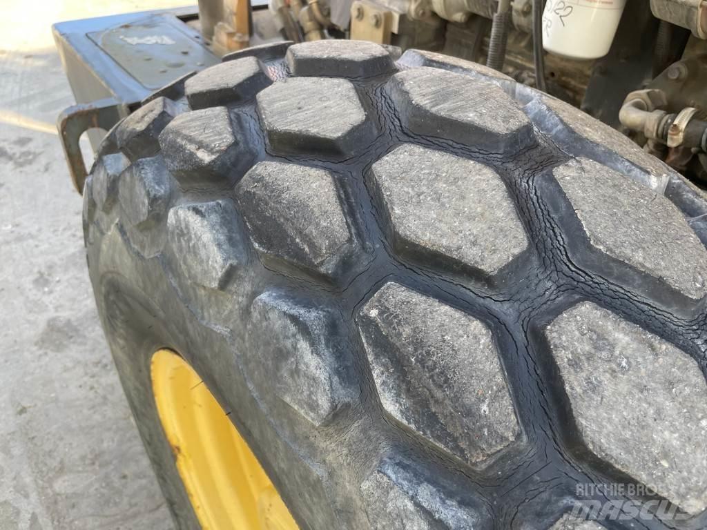 Bomag BW 177 DH-3 Еднобарабанни ролки
