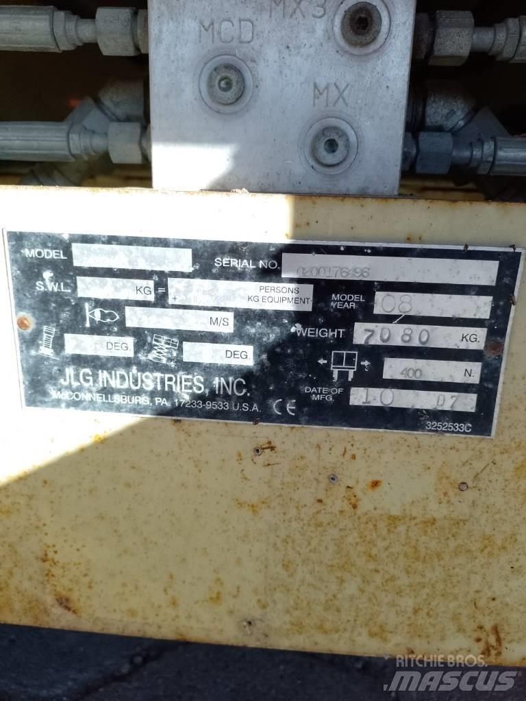 JLG 4394 RT Ножични работни платформи