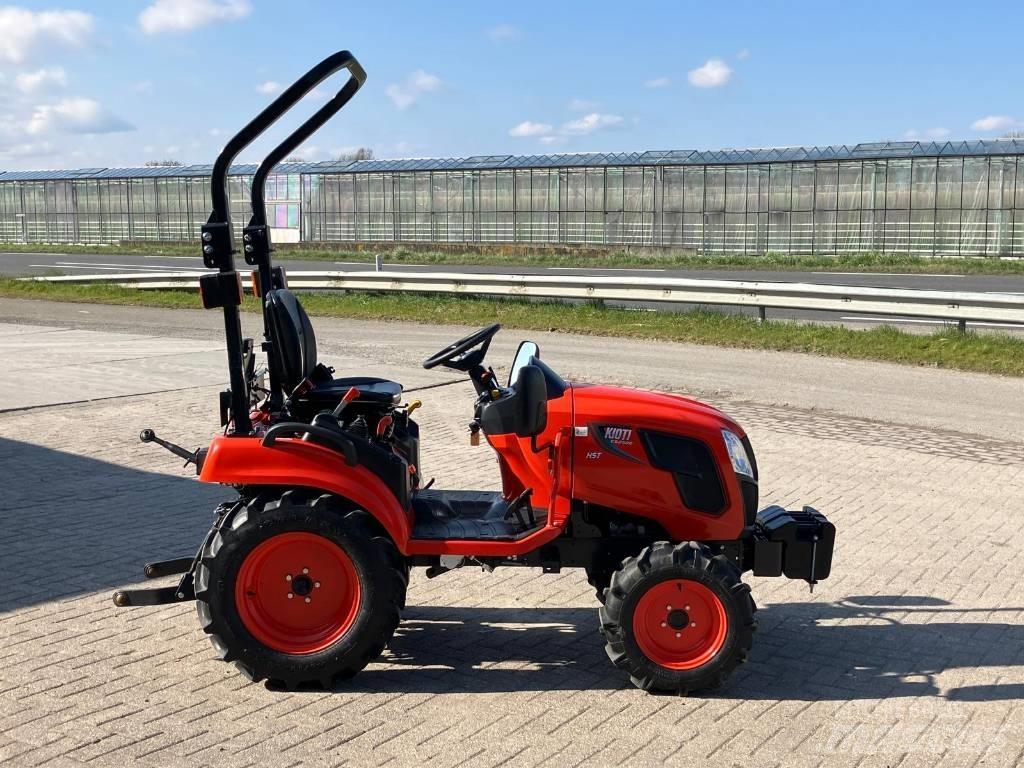 Kioti CS 2520 HST Трактори